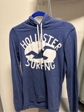 Hollister Men's Navy Blue Surfing Crewneck Hoodie